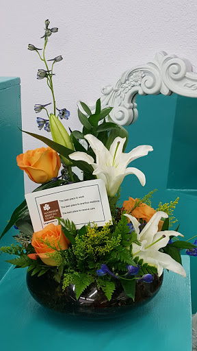 Florist «Riverside Flower Club», reviews and photos, 7112 Magnolia Ave, Riverside, CA 92504, USA