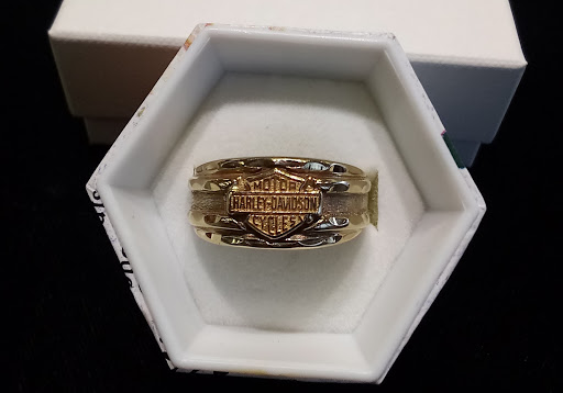 Pawn Shop «All That Glitters Pawn Shop Milwaukie», reviews and photos, 15114 SE McLoughlin Blvd, Milwaukie, OR 97267, USA