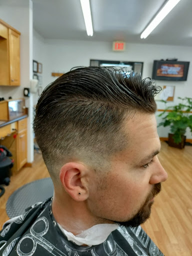 Barber Shop «Eagles Nest Barbershop», reviews and photos, 61 Eagles Nest Rd, Waynesville, NC 28786, USA