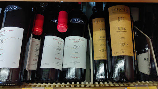 Wine Store «Total Wine & More», reviews and photos, 536 W 21st St, Norfolk, VA 23517, USA