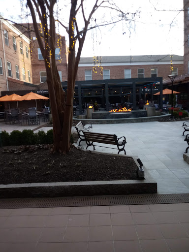 Shopping Mall «Green Spring Station-Shopping», reviews and photos, 10751 Falls Rd, Lutherville, MD 21093, USA