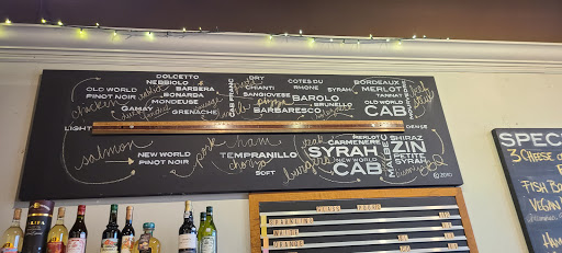 Wine Store «Blackbird Wine Shop», reviews and photos, 4323 NE Fremont St, Portland, OR 97213, USA