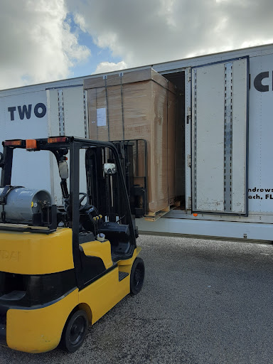 Moving and Storage Service «Two Men and a Truck», reviews and photos, 2160 N Andrews Ave, Pompano Beach, FL 33069, USA
