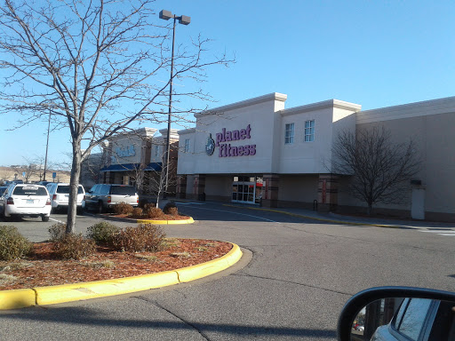 Shopping Mall «Crystal Shopping Center», reviews and photos, 349 Willow Bend, Crystal, MN 55428, USA