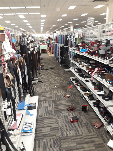 Shopping Mall «Diplomat Mall Shopping Center», reviews and photos, 1725 E Hallandale Beach Blvd, Hallandale Beach, FL 33009, USA