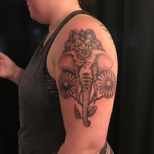 Tattoo Shop «Mountainside Tattoo & Piercing VT», reviews and photos, 55 Square, Bellows Falls, VT 05101, USA