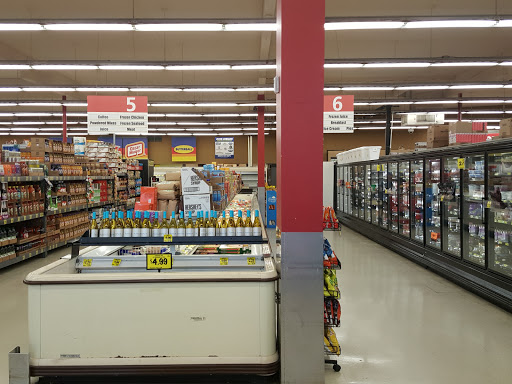 Grocery Store «Grocery Outlet Bargain Market», reviews and photos, 878 Molalla Ave, Oregon City, OR 97045, USA