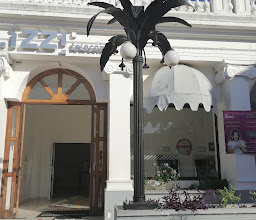 Paseo Plaza Center photo