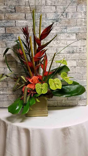 Florist «Sanford Flower Shop», reviews and photos, 209 E Commercial St, Sanford, FL 32771, USA