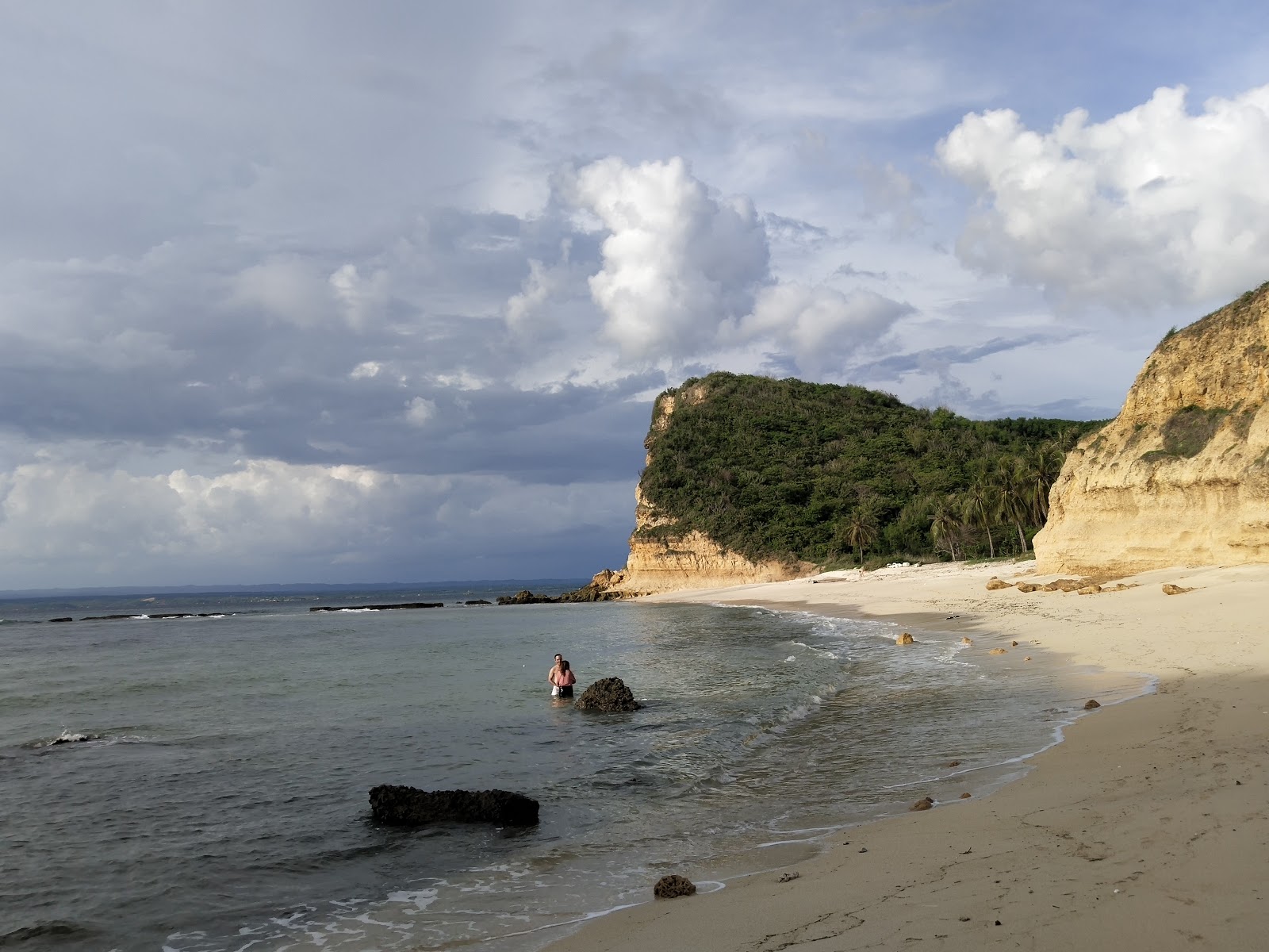 Fotografie cu Paradise Beach amplasat într-o zonă naturală