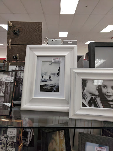 Department Store «T.J. Maxx», reviews and photos, 320 Robert Smalls Pkwy b, Beaufort, SC 29906, USA