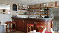 Atmosphère du Restaurant français Chez Chantal à Pruines - n°4