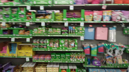 Dollar Store «FAMILY DOLLAR», reviews and photos, 292 Belmont Ave, Springfield, MA 01108, USA