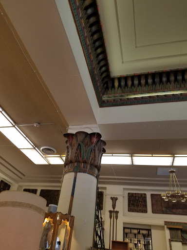 Thrift Store «New Elephant Resale Shop Of Chicago, NFP», reviews and photos, 2325 N Clark St, Chicago, IL 60614, USA