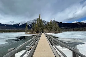 Pyramid Lake image