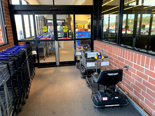 Grocery Store «Food Lion», reviews and photos, 7013 Lankford Hwy, Oak Hall, VA 23416, USA