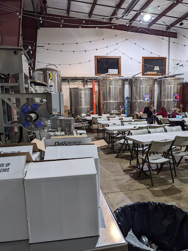 Winery «Paper Moon Vineyards», reviews and photos, 2008 State Rd, Vermilion, OH 44089, USA