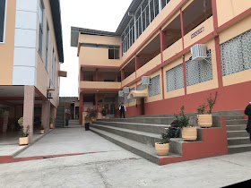 Unidad Educativa Santa Teresita