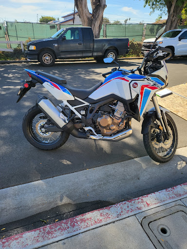 Motorcycle Dealer «Huntington Beach Honda Motorcycles», reviews and photos, 17555 Beach Blvd, Huntington Beach, CA 92647, USA