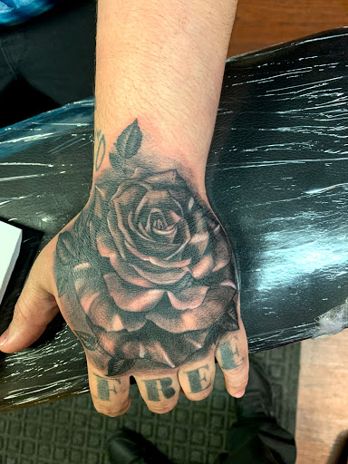 Tattoo Shop «Ink Bums Tattoo», reviews and photos, 7950 Laurel Canyon Blvd, North Hollywood, CA 91605, USA