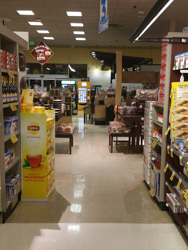 Grocery Store «Vons», reviews and photos, 576 W Main St, Santa Paula, CA 93060, USA