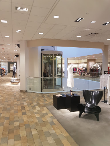 Clothing Store «Neiman Marcus», reviews and photos, 9700 Collins Ave, Bal Harbour, FL 33154, USA