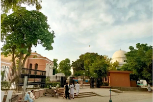 Rehman Baba shrine image