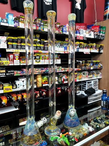 Tobacco Shop «Sky High Smoke Shop», reviews and photos, 19801 NW 27th Ave, Miami Gardens, FL 33056, USA