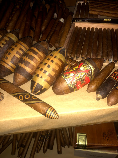 Cigar Shop «The Cigar Shoppe», reviews and photos, 4320 Settendown Village Rd #800, Cumming, GA 30041, USA