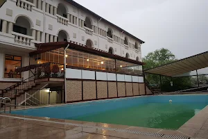Club Bizim Çatı Otel & Restaurant image