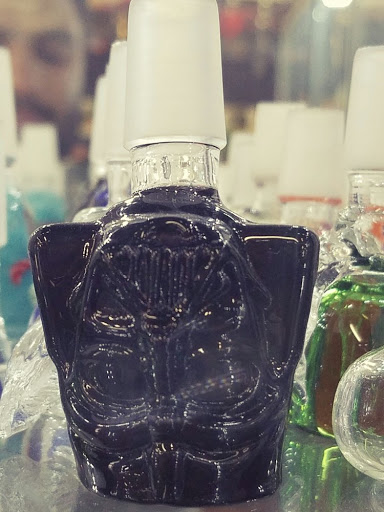 Tobacco Shop «Smoking Box Smoke Shop», reviews and photos, 1008 Alamitos Ave, Long Beach, CA 90813, USA