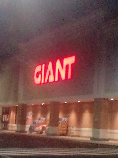 Grocery Store «Giant Food Stores», reviews and photos, 4930 Edgmont Ave, Brookhaven, PA 19015, USA