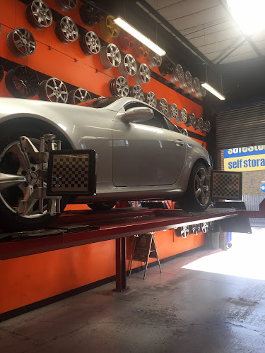 Comments and reviews of Madhouse Tyres Wheel Alignment & Tracking Centre
