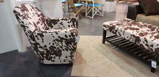 Department Store «Saks OFF 5TH», reviews and photos, 21500 Victory Blvd, Woodland Hills, CA 91367, USA