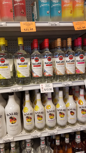 Liquor Store «North Salem Beverage», reviews and photos, 2829 Lancaster Dr NE, Salem, OR 97305, USA