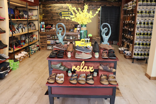 Shoe Store «SHOES-n-FEET», reviews and photos, 2398 Lombard St, San Francisco, CA 94123, USA