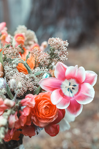 Fancy Pansy wedding&event florist image