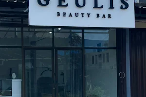 Geulis Beauty Bar Studio image