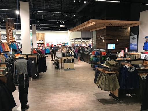 Clothing Store «L.L. Bean», reviews and photos, 4401 W 119th St, Leawood, KS 66209, USA