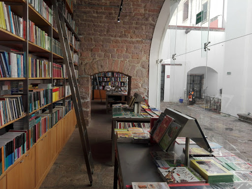Biblioteca universitaria Morelia