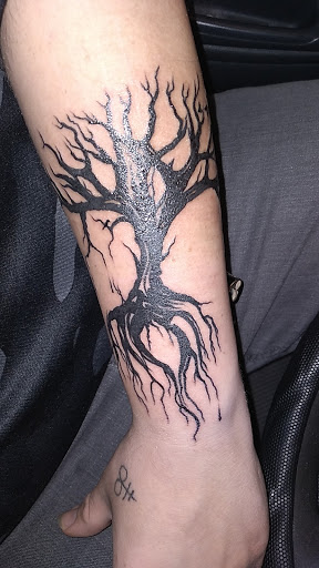 Tattoo Shop «Raining Ink», reviews and photos, 420 W 7th St, Columbia, TN 38401, USA