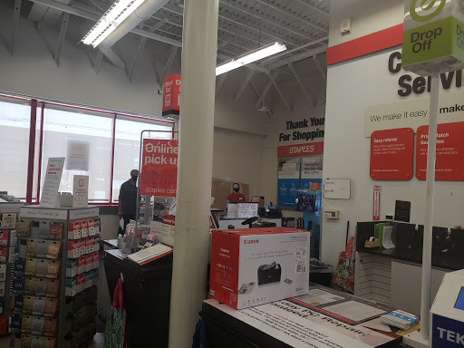 Office Supply Store «Staples», reviews and photos, 1305 West Chester Pike #18, Havertown, PA 19083, USA