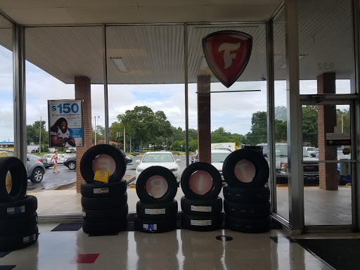 Tire Shop «Firestone Complete Auto Care», reviews and photos, 952 Patricia Ave, Dunedin, FL 34698, USA