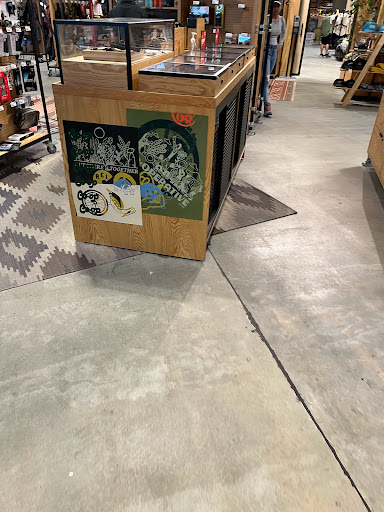 Camping Store «REI», reviews and photos, 2450 Charleston Rd, Mountain View, CA 94043, USA