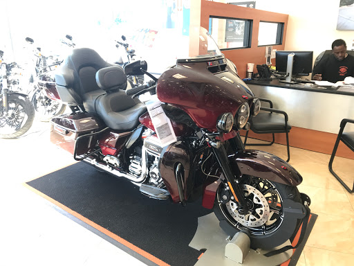 Harley-Davidson Dealer «Miracle Mile Harley-Davidson», reviews and photos, 215 Northern Blvd, Great Neck, NY 11021, USA