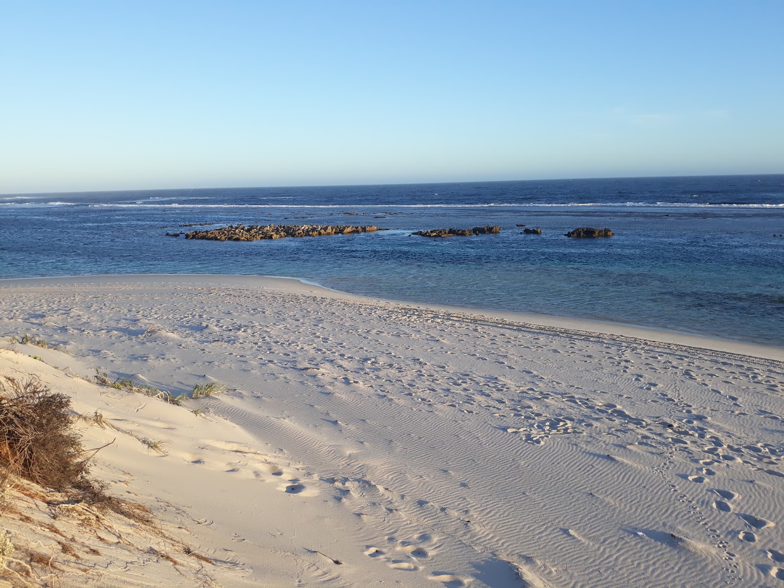 Foto von Munglinup Beach mit türkisfarbenes wasser Oberfläche