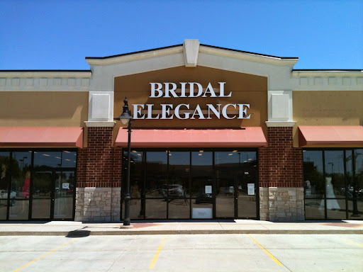 Bridal Elegance, 105 Krispy Kreme Drive, Bloomington, IL 61704, USA, 