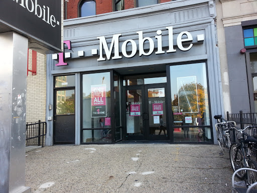 T-Mobile, 1084 Boylston St, Boston, MA 02215, USA, 