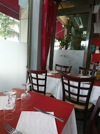 Atmosphère du Restaurant Pizza Camilia à Levallois-Perret - n°14