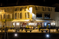 Photos du propriétaire du LE FRANCAIS Bar Bistrot Restaurant à La Flotte - n°9